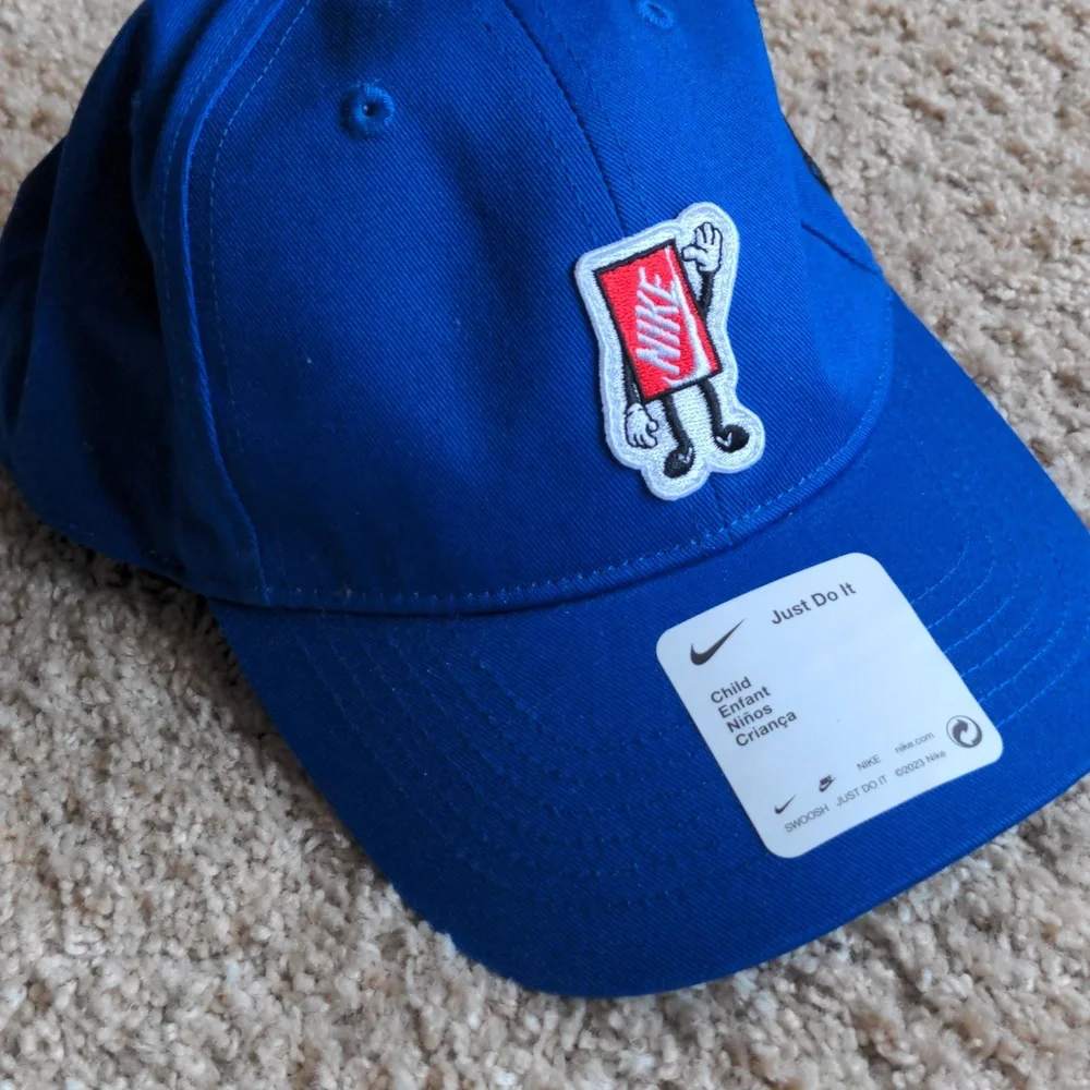 NWT Youth/Child Nike Shoe Box Character Hat